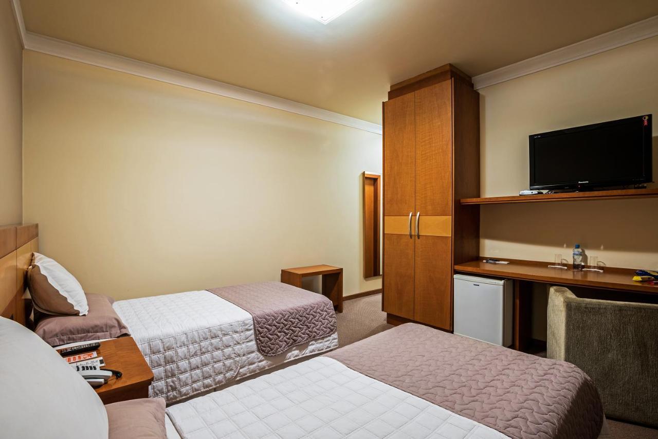 Hotel Astron Ponta Grossa Plaza By Nobile Exterior foto